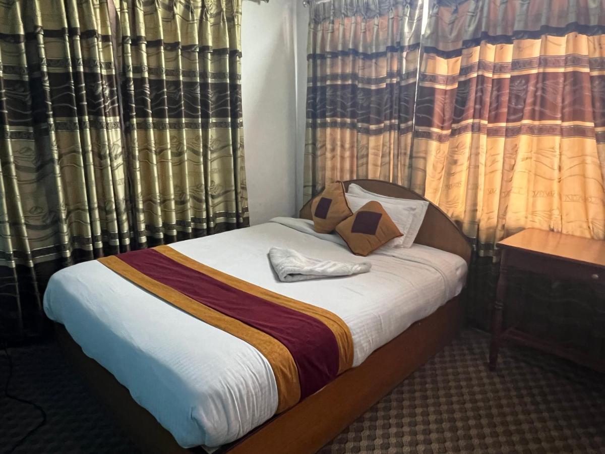 Holy Land Hotel Nepal กาฐมาณฑุ ภายนอก รูปภาพ