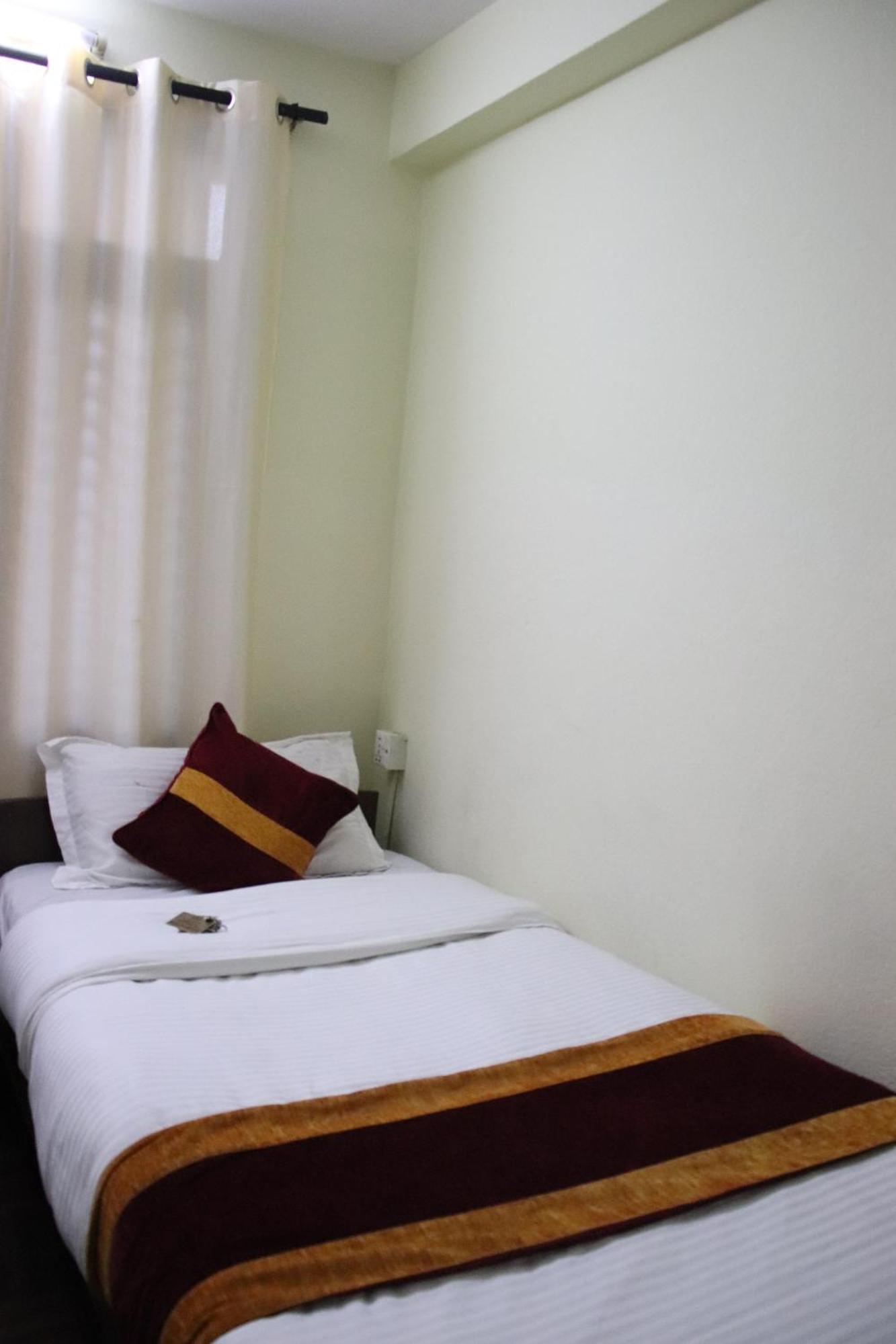 Holy Land Hotel Nepal กาฐมาณฑุ ภายนอก รูปภาพ