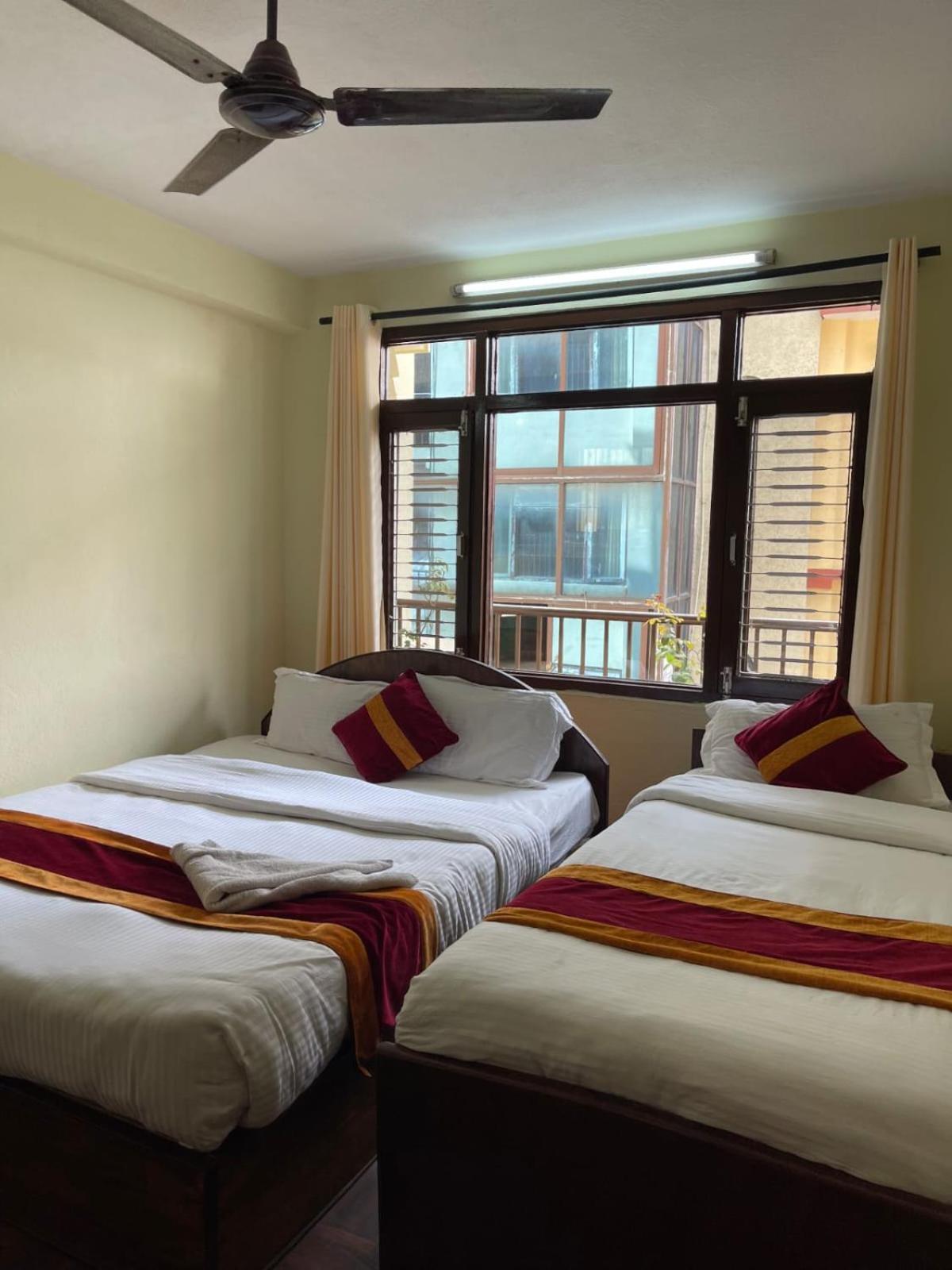 Holy Land Hotel Nepal กาฐมาณฑุ ภายนอก รูปภาพ