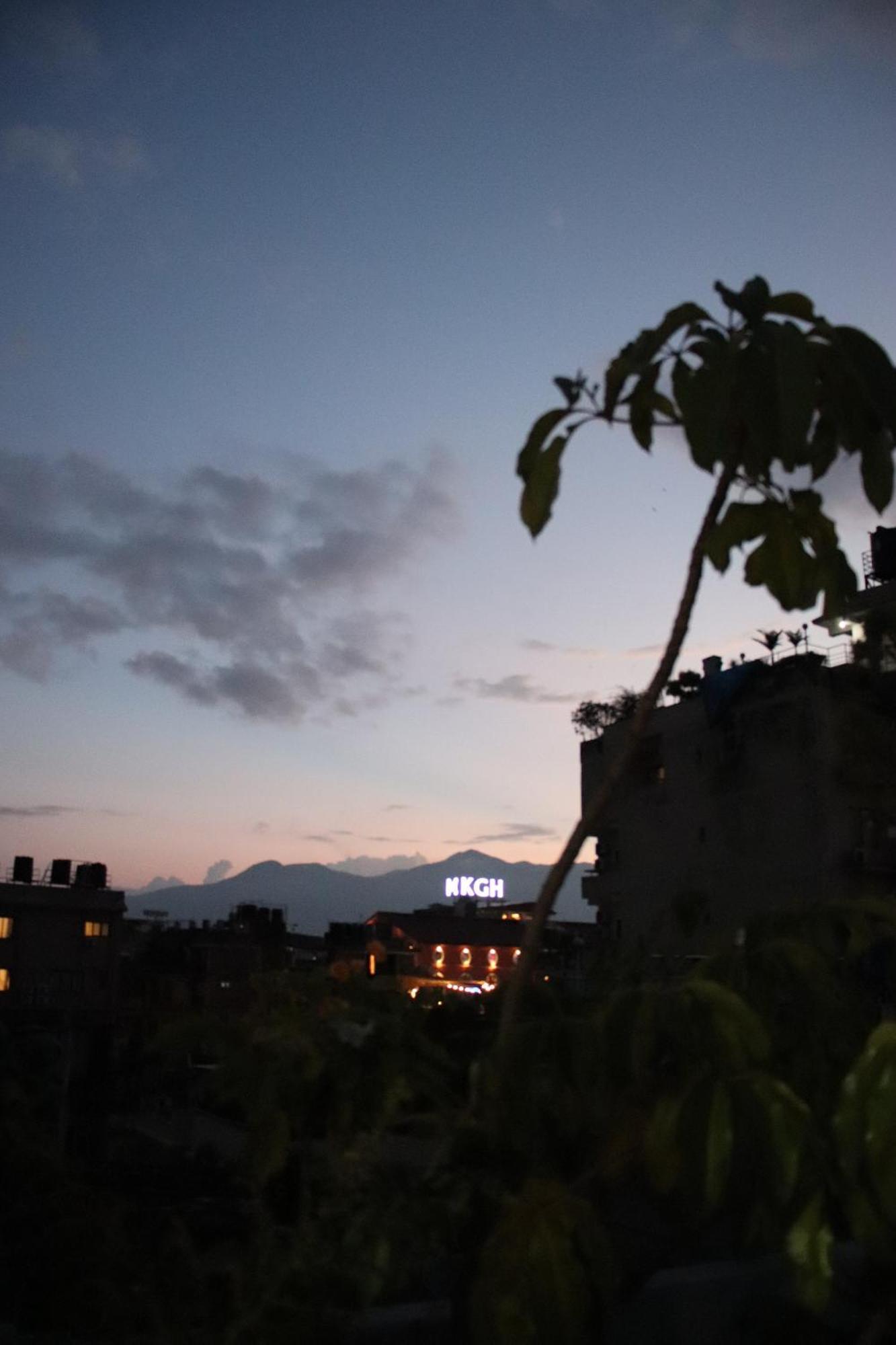 Holy Land Hotel Nepal กาฐมาณฑุ ภายนอก รูปภาพ
